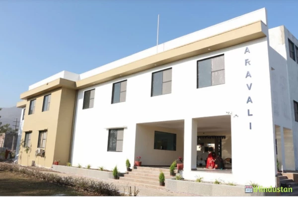 ARAVALI COMMERCE AND SCIENCE COLLEGE