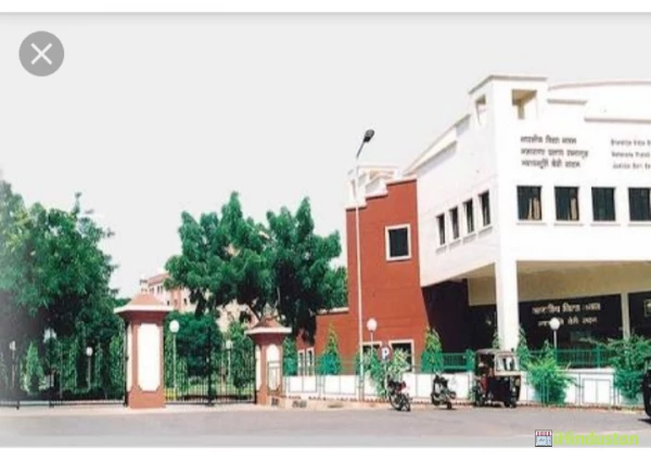 Bhavans College Of Communication Management,