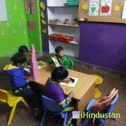 Montessori Primary School 